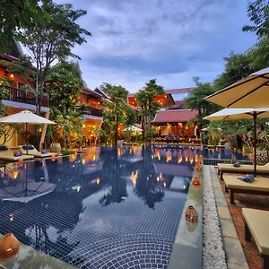Mane Village Suites